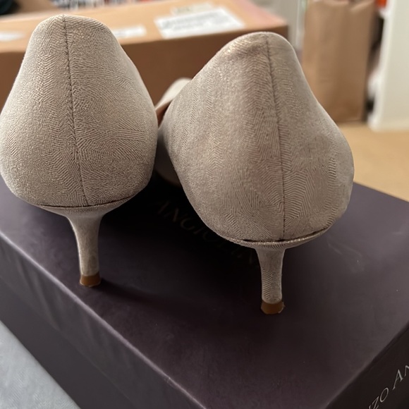 Enzo Angiolini Eagrasyn Shimmer Kitten Heels Pointy Toe Pumps Gold Trim Sz 7M - Picture 6 of 8